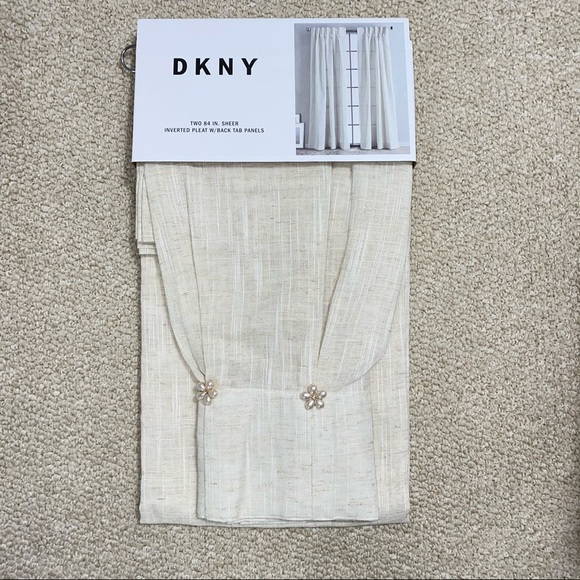 dkny inverted pleat panels